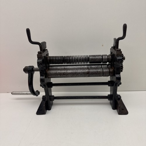 Metal jewellery roller press - metal,